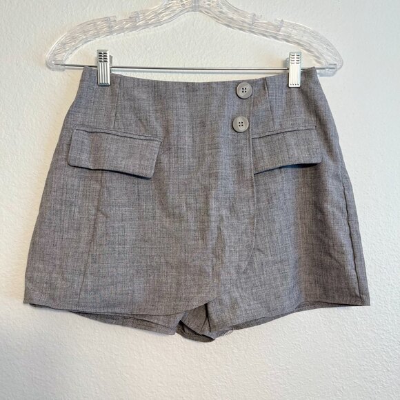 Cali1850 Two Button Design High Waisted Mini Skort Skirt Size M - Picture 5 of 10